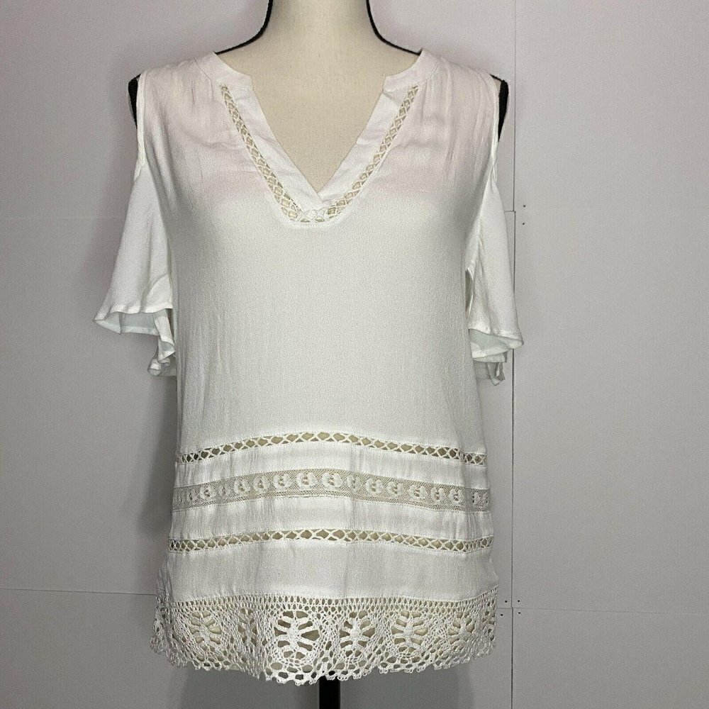 BB Dakota X-Small White V-Neck Cold Shoulder Eyelet Lace Top